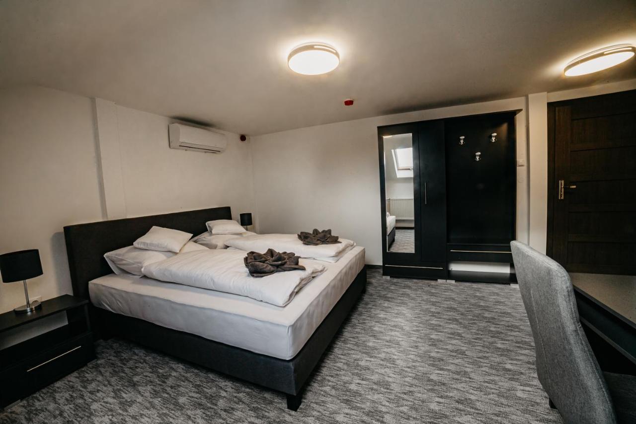 Cedrus Club Hotel Balassagyarmat Экстерьер фото