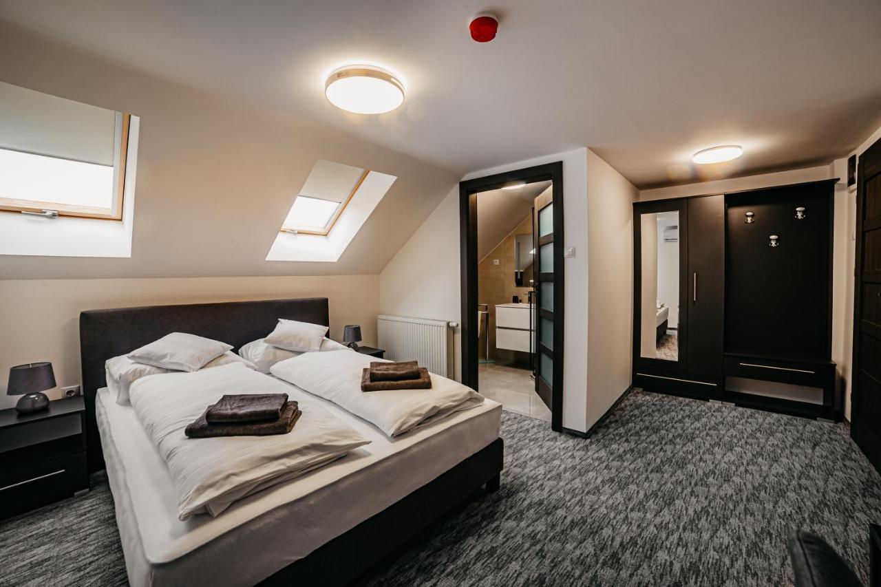 Cedrus Club Hotel Balassagyarmat Экстерьер фото