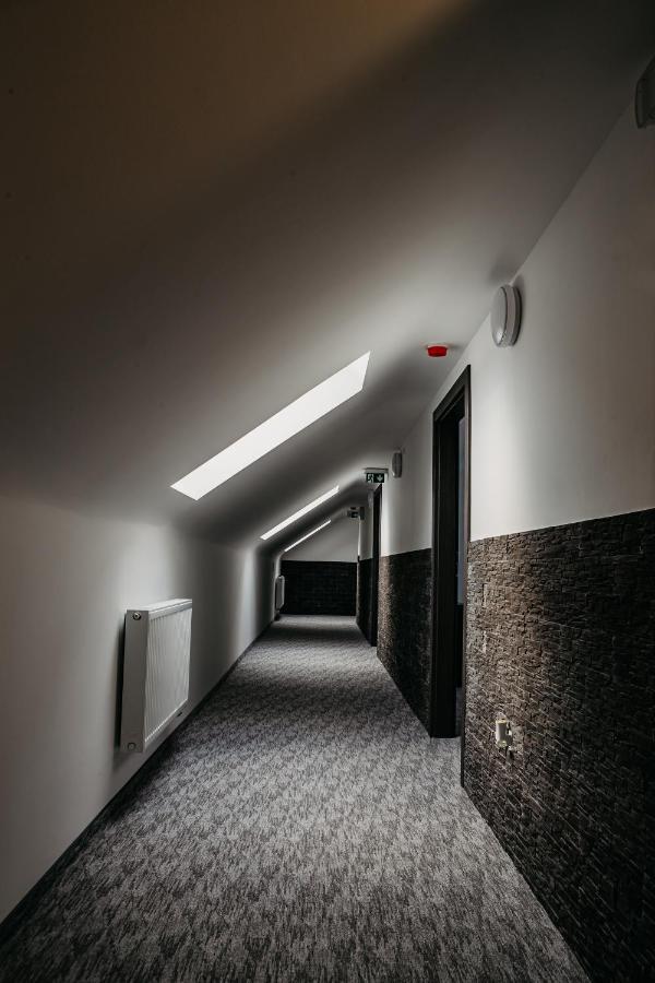 Cedrus Club Hotel Balassagyarmat Экстерьер фото