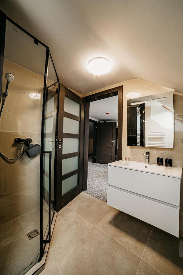 Cedrus Club Hotel Balassagyarmat Экстерьер фото