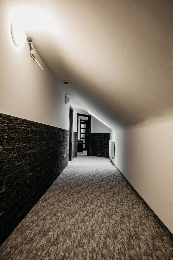Cedrus Club Hotel Balassagyarmat Экстерьер фото
