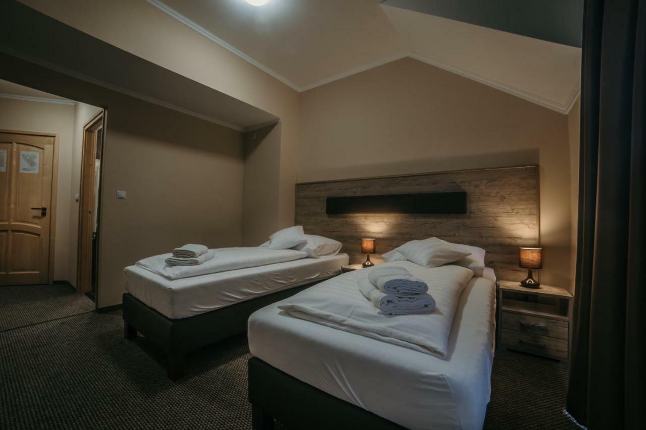 Cedrus Club Hotel Balassagyarmat Экстерьер фото