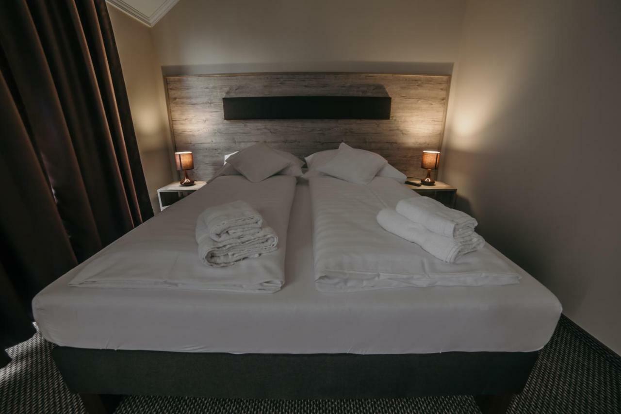 Cedrus Club Hotel Balassagyarmat Экстерьер фото